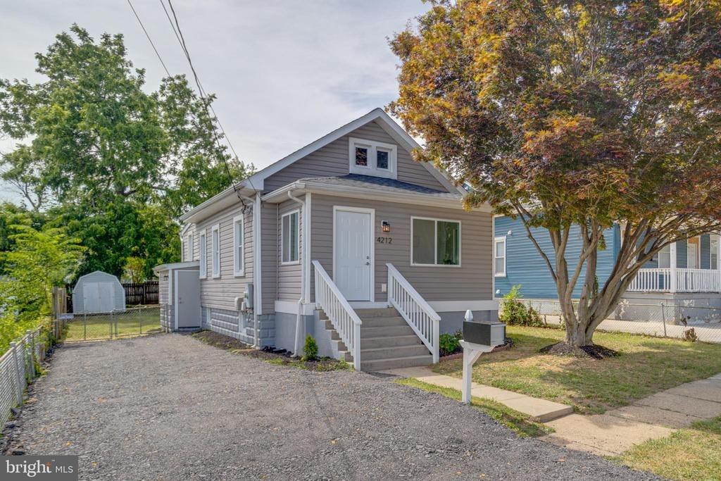 4th St, Brooklyn, MD 21225