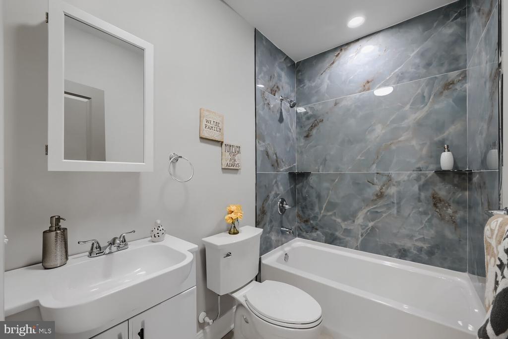 Wilsby Ave, Baltimore, MD 21218