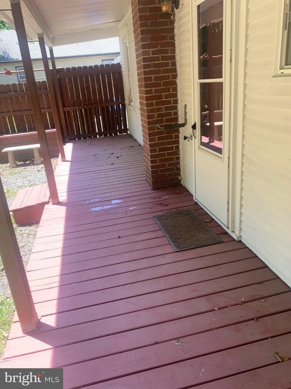 E Railroad St, Nesquehoning, PA 18240