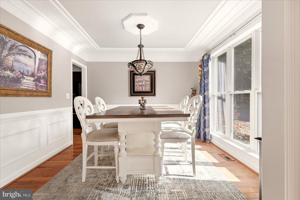 Longwood Dr, Stafford, VA 22556