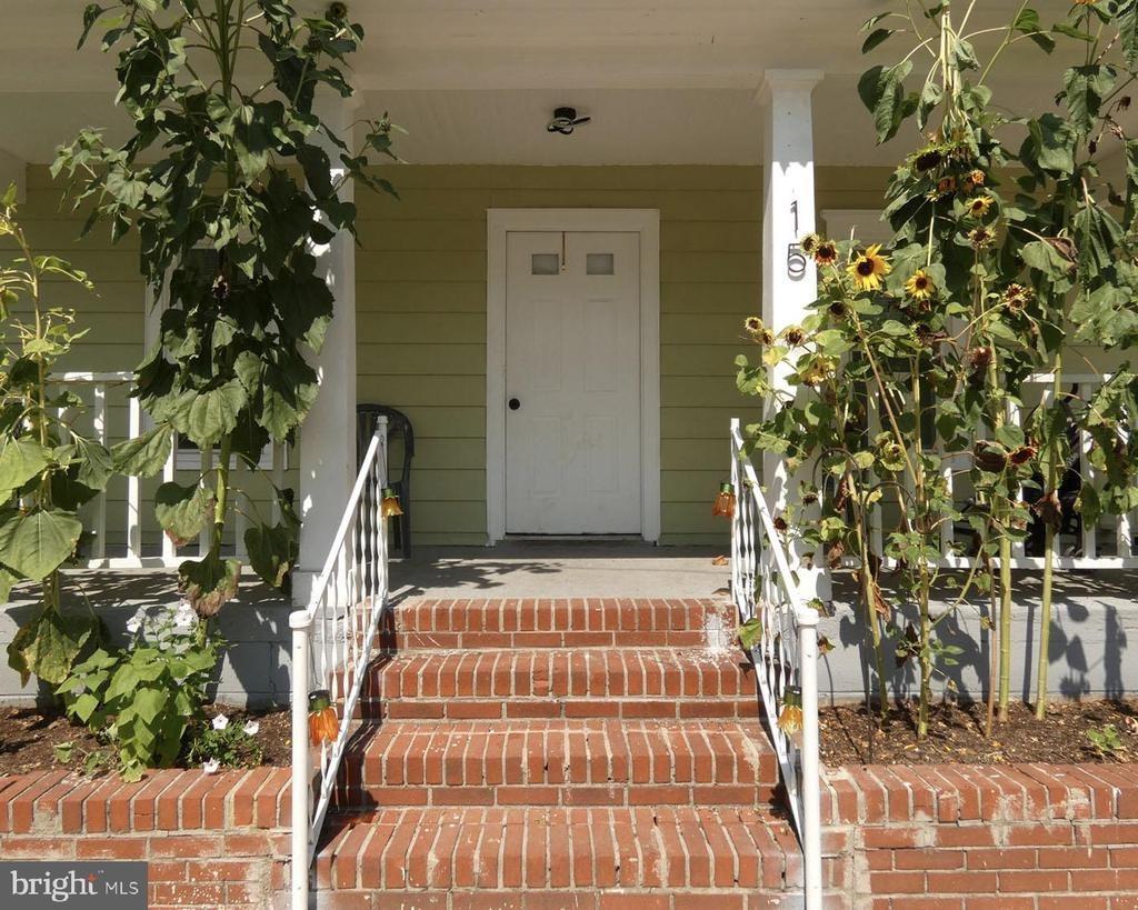 Walnut St, Penns Grove, NJ 08069
