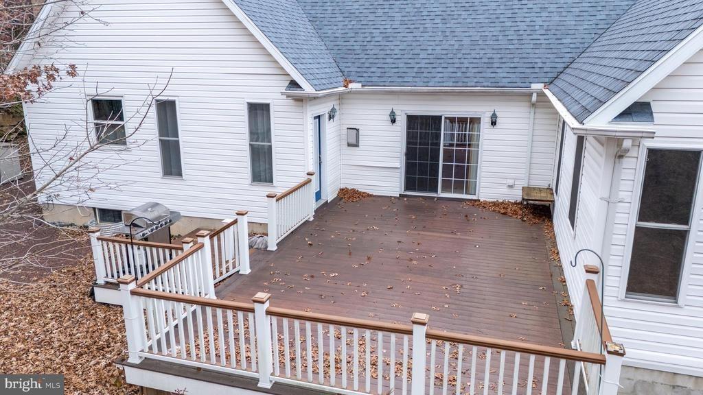 Pinewood Cir, Hazleton, PA 18202