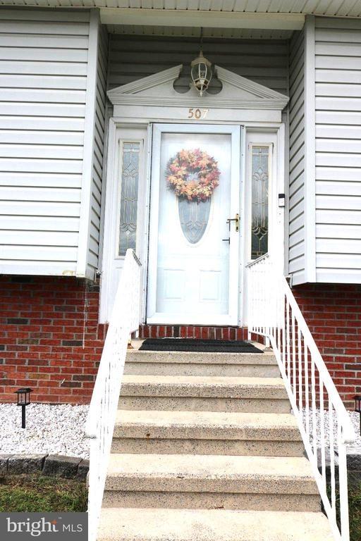 Oakwood Dr, Dover, PA 17315