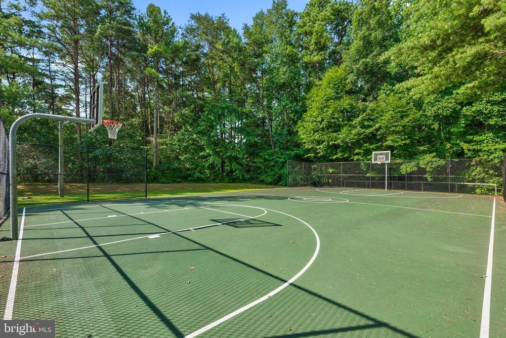 Glen Cove Dr, Ruther Glen, VA 22546
