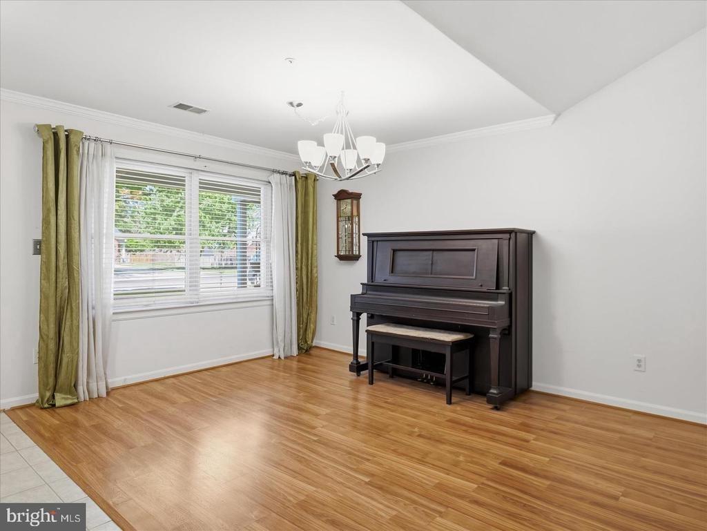 Langley Dr, Hagerstown, MD 21740
