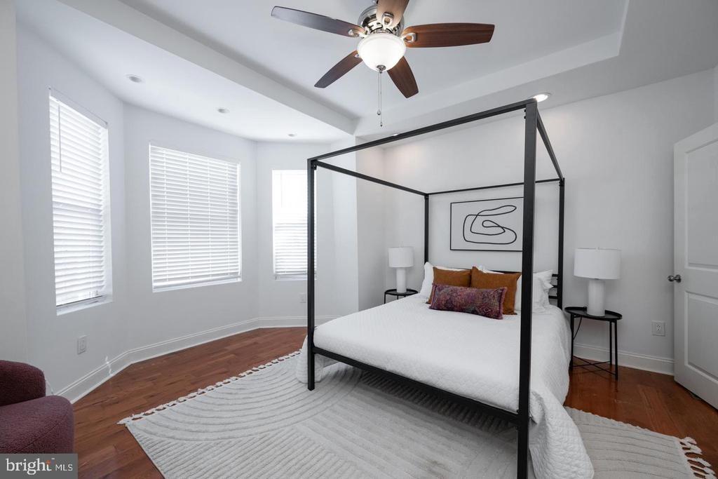 N 30th St, Philadelphia, PA 19121