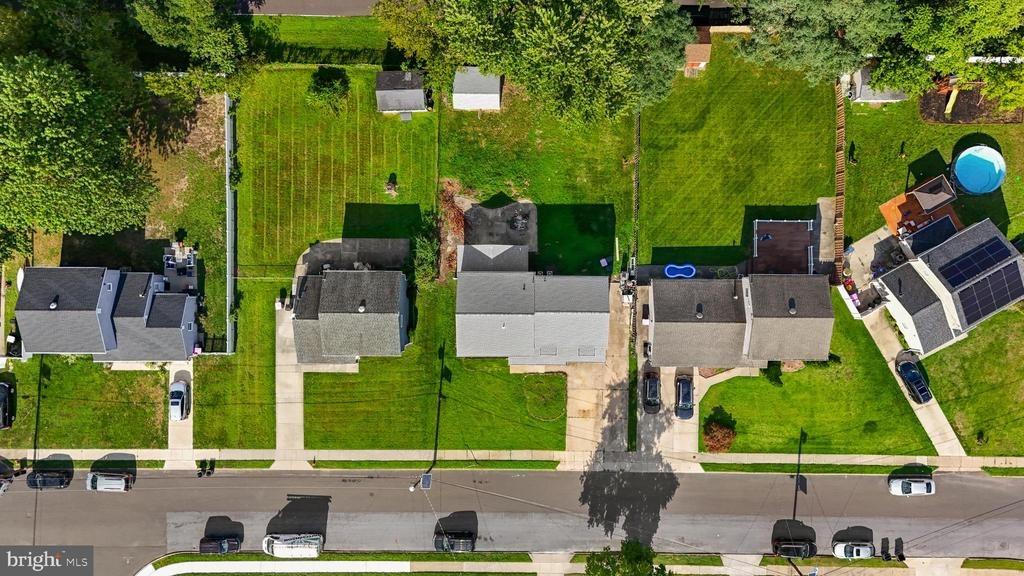 Linda Ave, Blackwood, NJ 08012