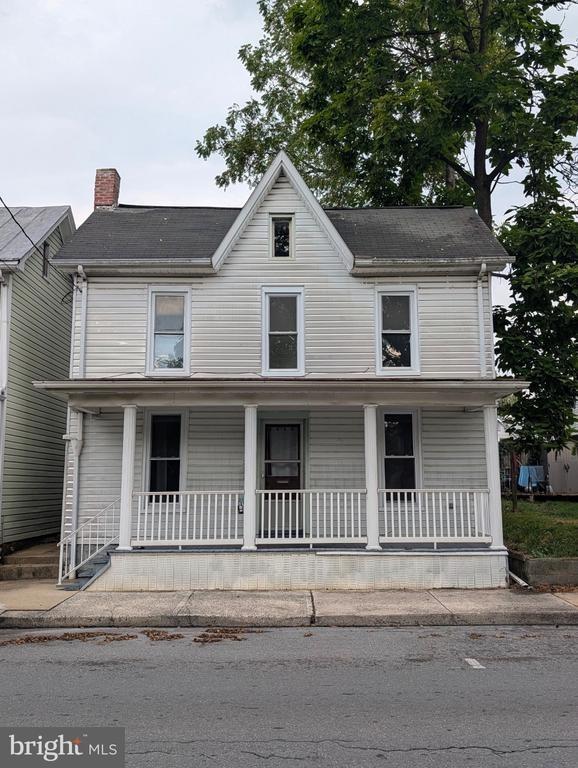 E Orange St, Shippensburg, PA 17257