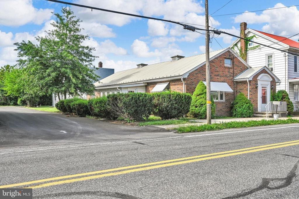 E Main St, Hegins, PA 17938