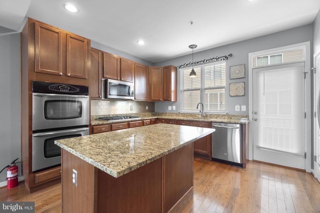 Laurel Wood Way, Frederick, MD 21701