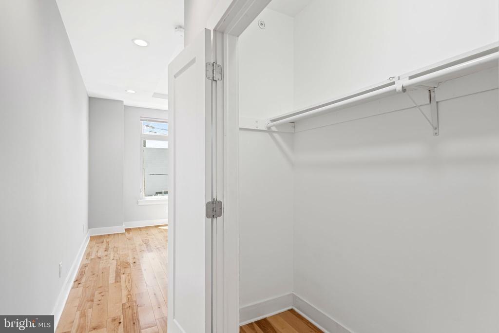 Tasker St, Philadelphia, PA 19145
