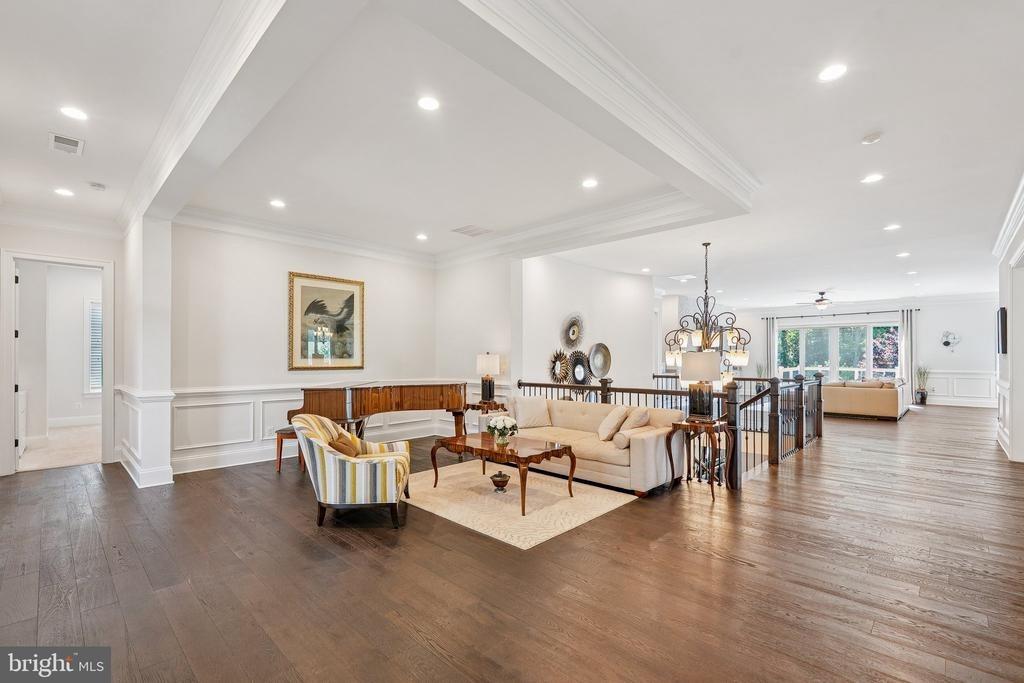 Homestead Landing Ct, Ashburn, VA 20148
