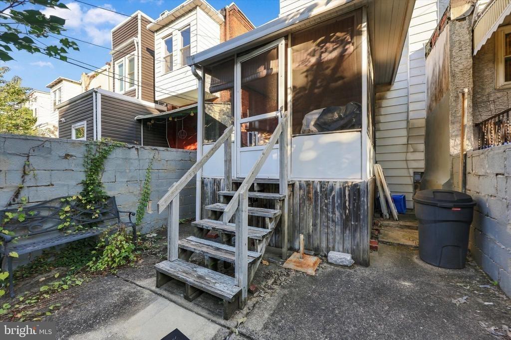 Mount Vernon St, Philadelphia, PA 19104