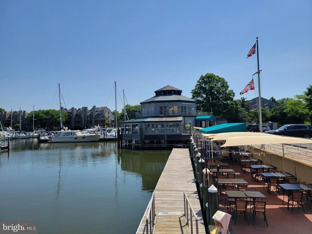 Clinton Ct, Annapolis, MD 21403