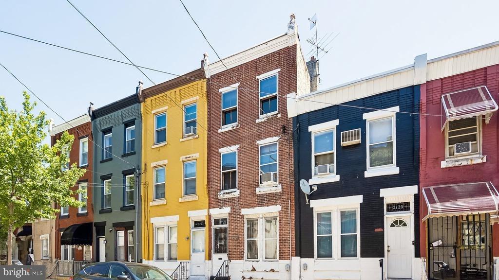 N 28th St, Philadelphia, PA 19121