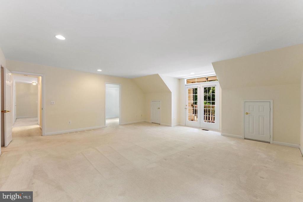 Brighton Pl, Jeffersonton, VA 22724