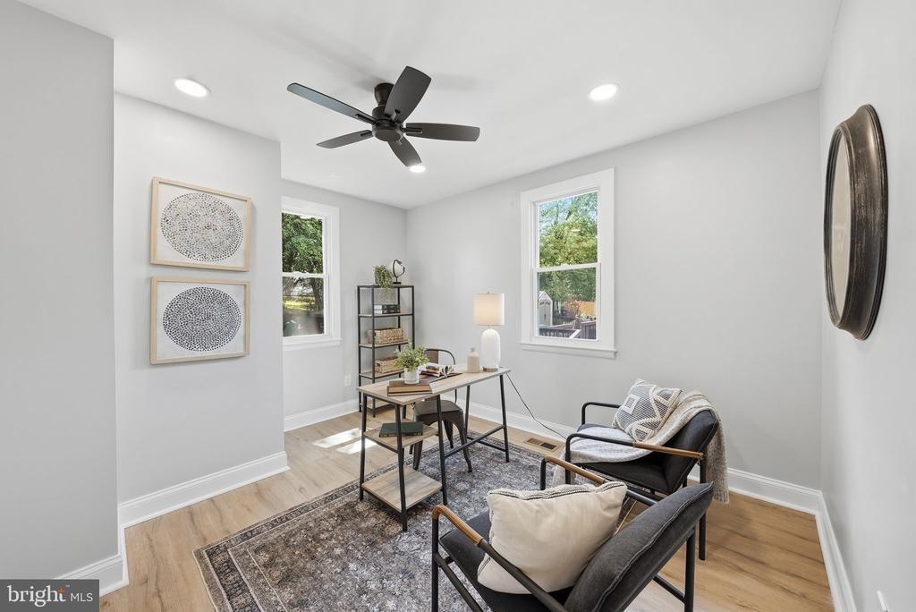 Woodlea Ave, Baltimore, MD 21206