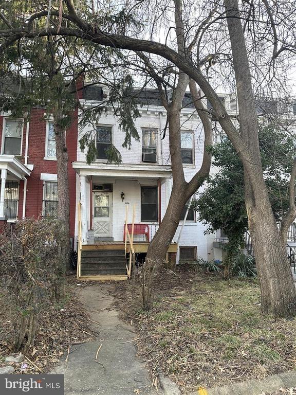Kenyon St Nw, Washington, DC 20010