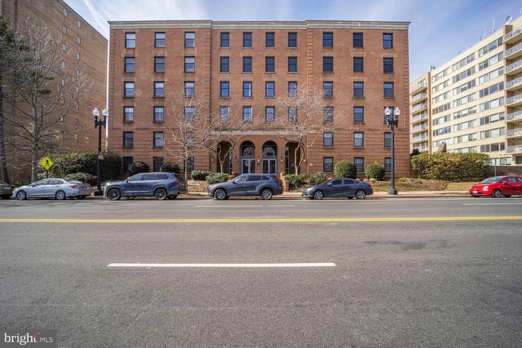 Wisconsin Ave Nw, Washington, DC 20007