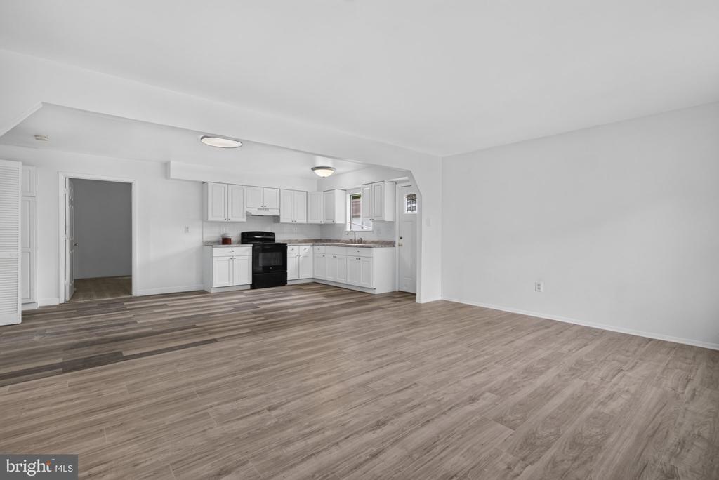 Scammell Dr, Browns Mills, NJ 08015