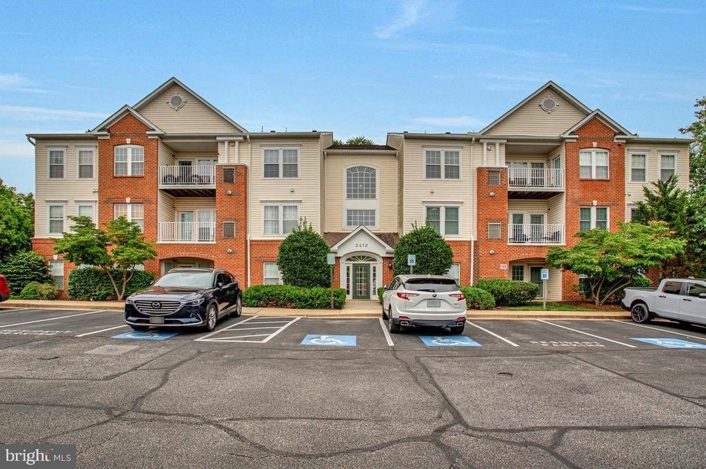 Chestnut Terrace Ct, Odenton, MD 21113