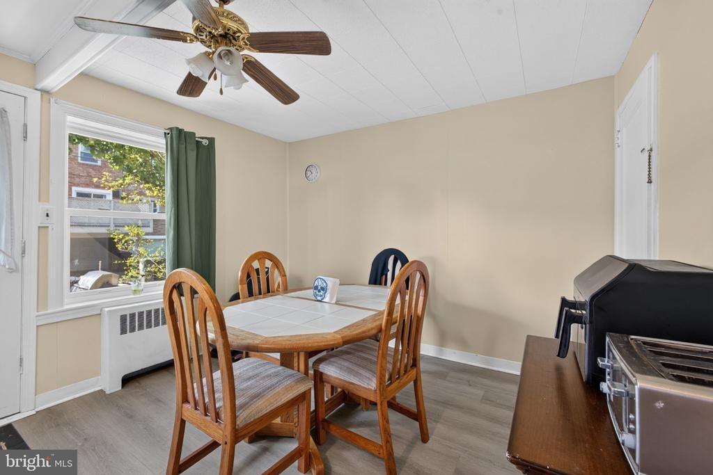 Woodlawn Ave, Phoenixville, PA 19460