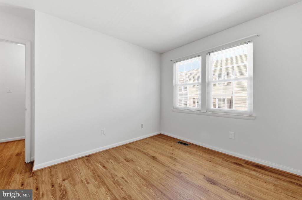 Appledowre Way, Germantown, MD 20876