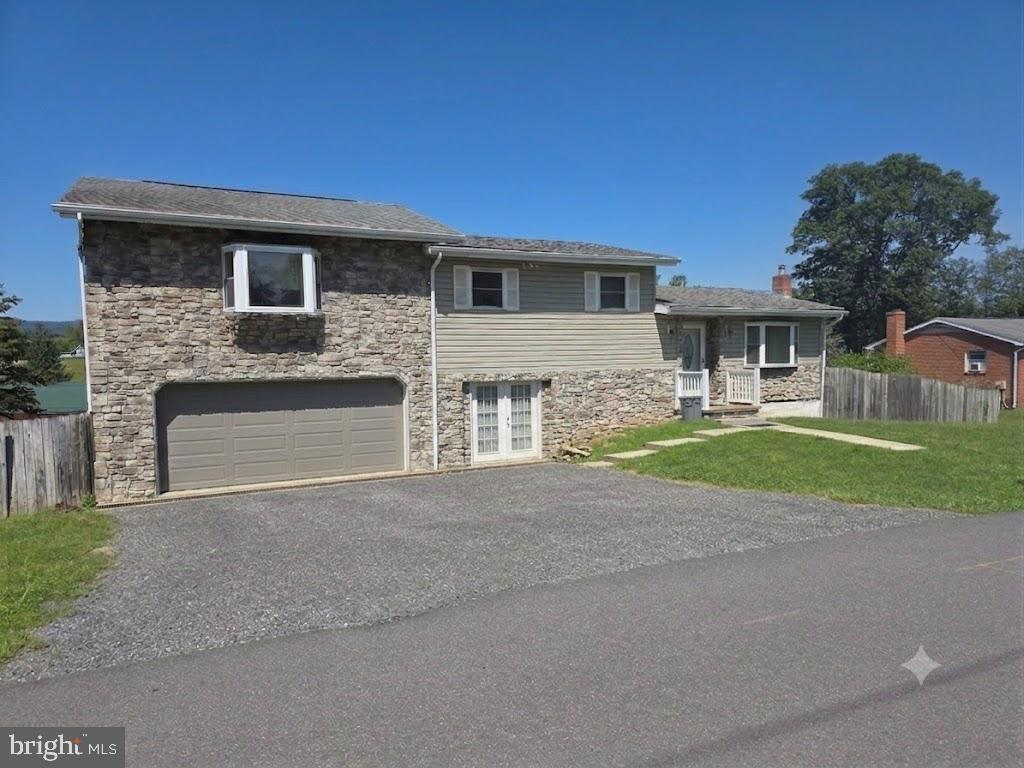 White Ave, Cumberland, MD 21502