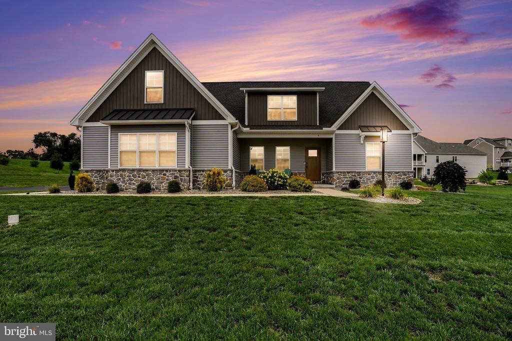 Suebecca Dr, Carlisle, PA 17013