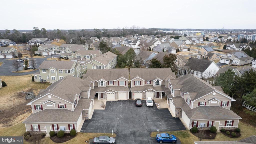 Shore Pointe Ct, Rehoboth Beach, DE 19971