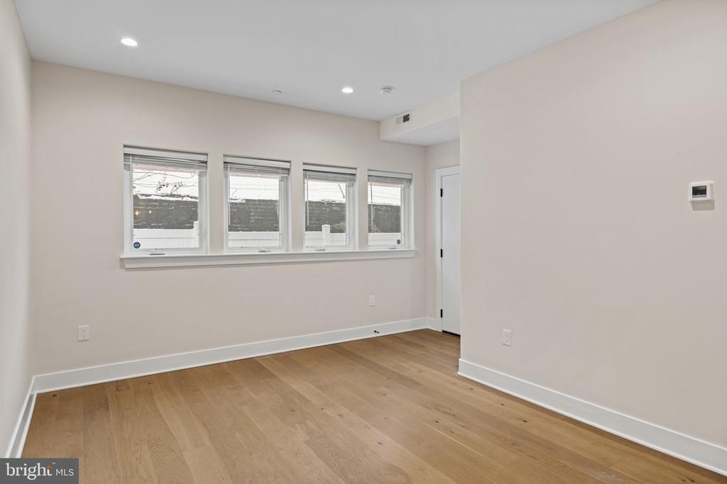 N 26th St, Philadelphia, PA 19121