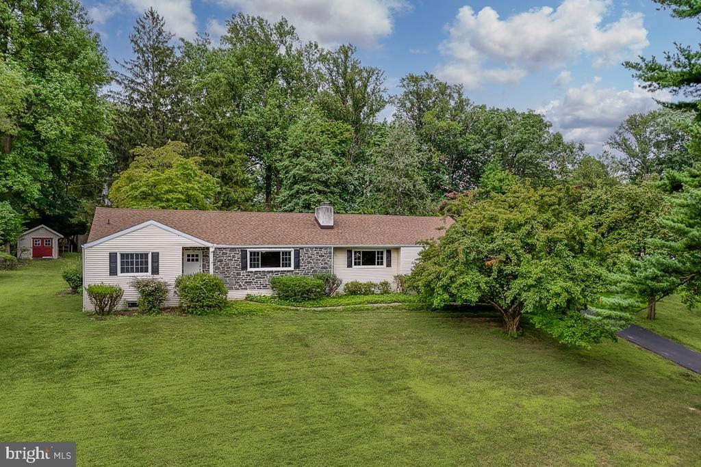 Carol Ln, Berwyn, PA 19312