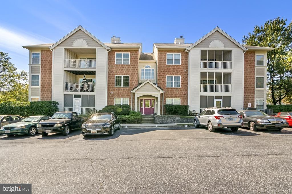 Blue Water Ct, Glen Burnie, MD 21060