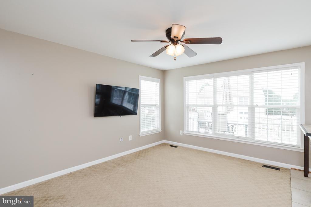 Cove Point Way, Perryville, MD 21903