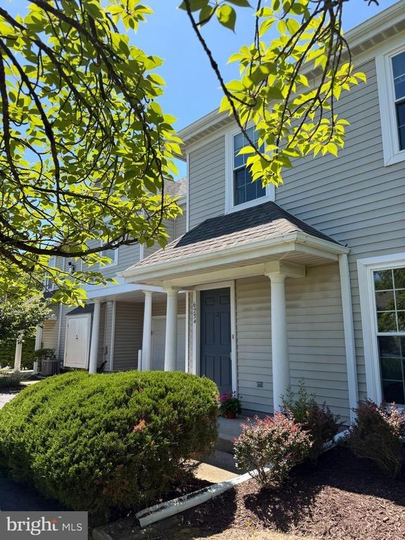 Wild Swan Way, Columbia, MD 21045