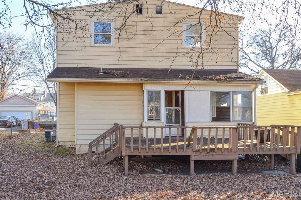 N 7th St, Belleville, IL 62220