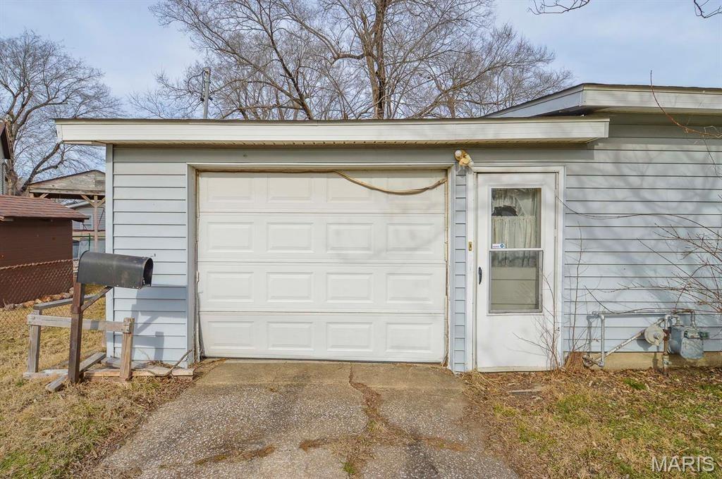Bern Ave, Granite City, IL 62040