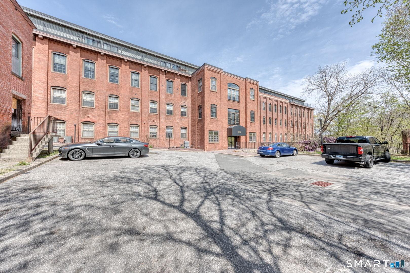 S Main St, Middletown, CT 06457