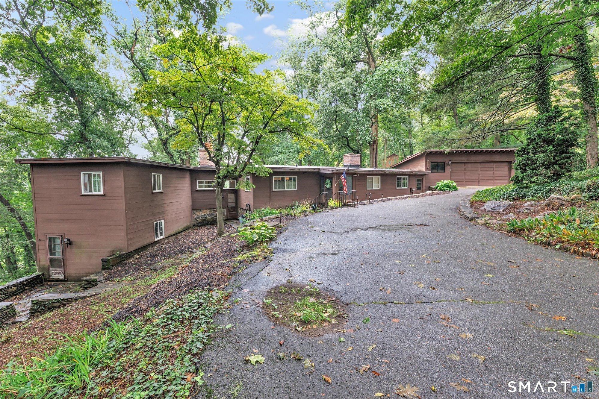 Beaver Dam Access Rd, Stratford, CT 06614