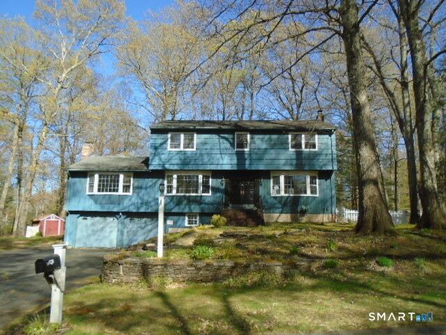 Fairfield Ln, Simsbury, CT 06070