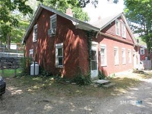 Riverside Dr, North Grosvenordale, CT 06255