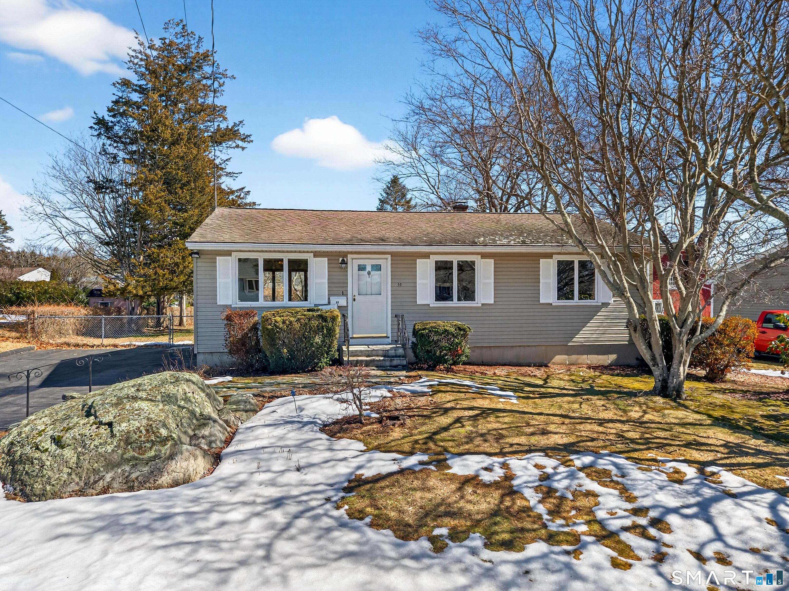 Cindy Ln, Mystic, CT 06355