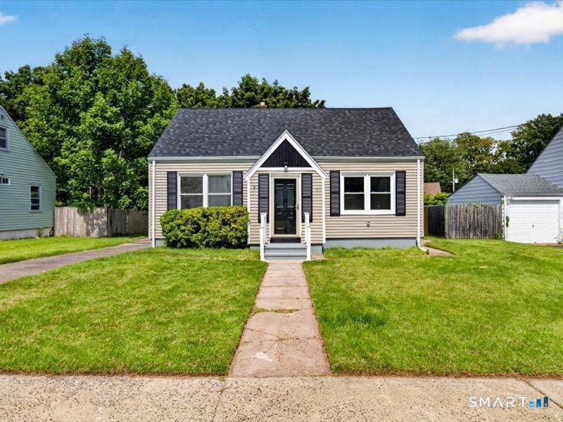 W Helen St, Hamden, CT 06514