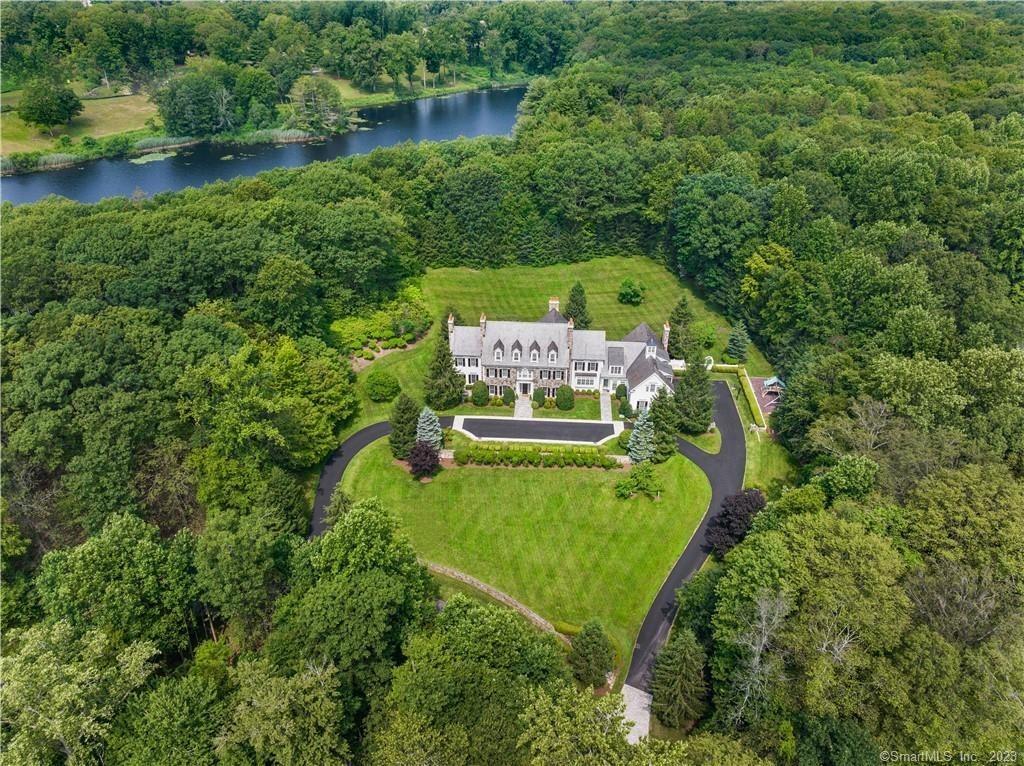 Summersweet Ln, New Canaan, CT 06840