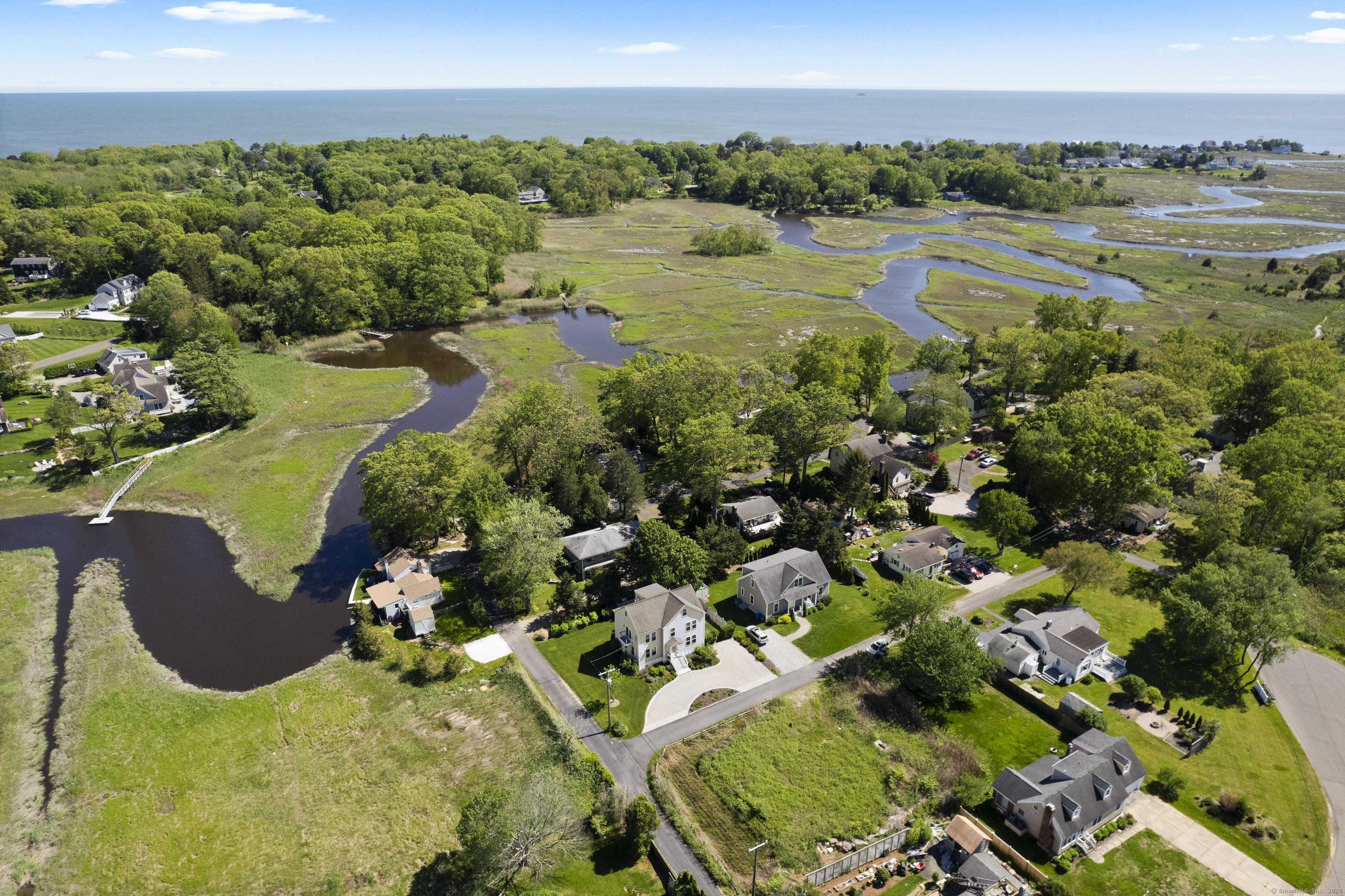 Arrowhead Rd, Madison, CT 06443