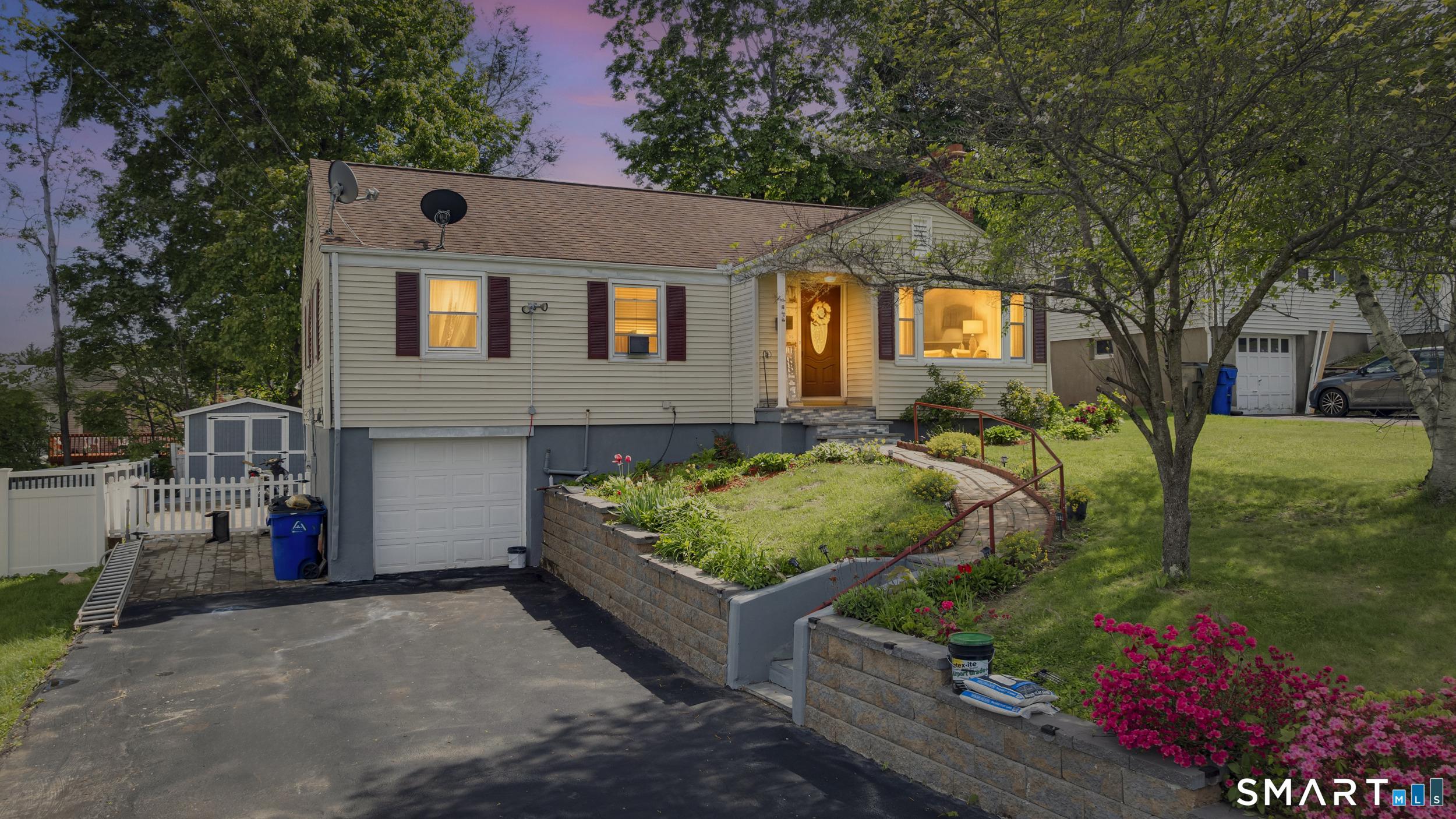 Crystal St, Wethersfield, CT 06109