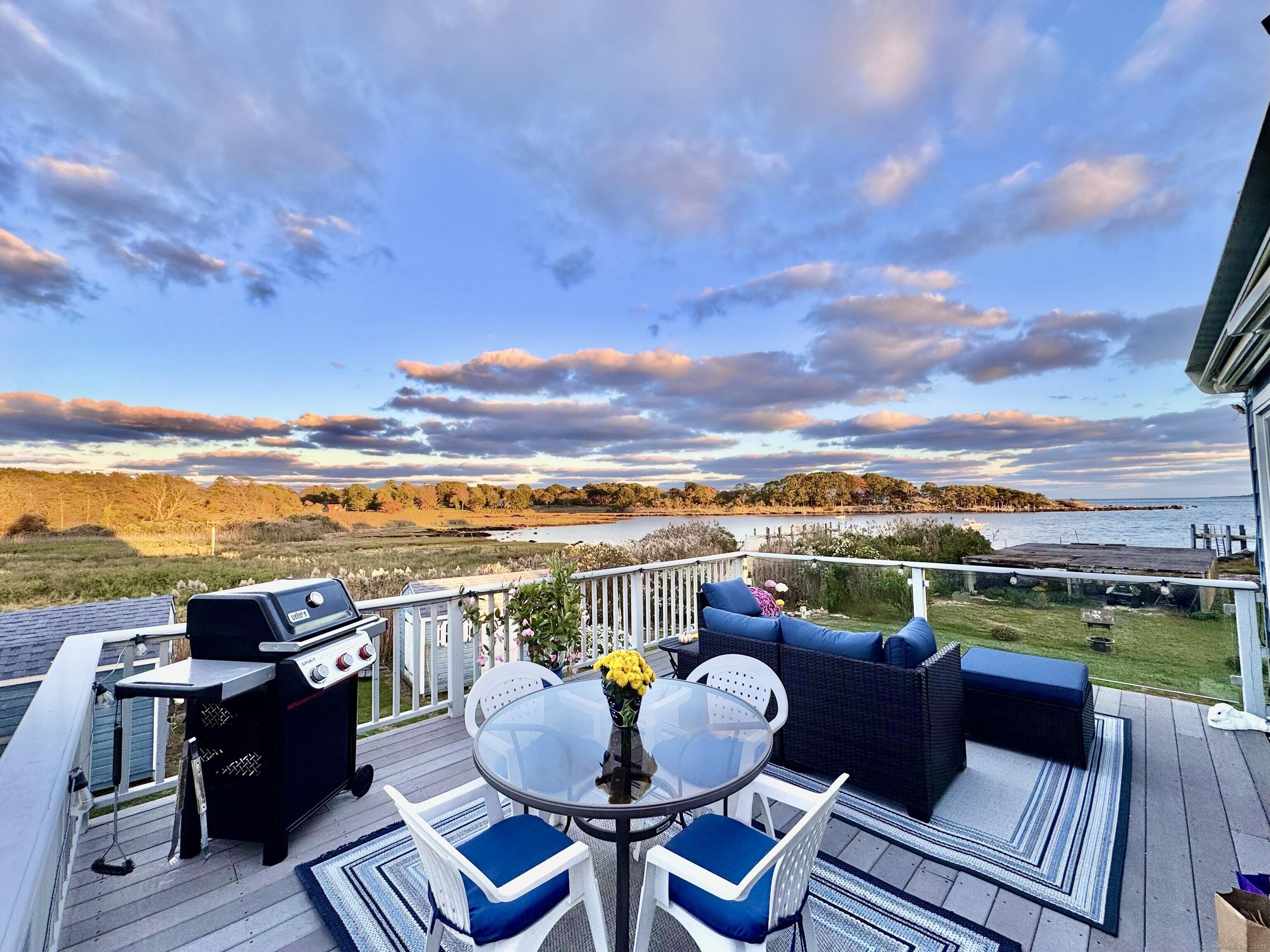 Wolcott Ave, Stonington, CT 06378