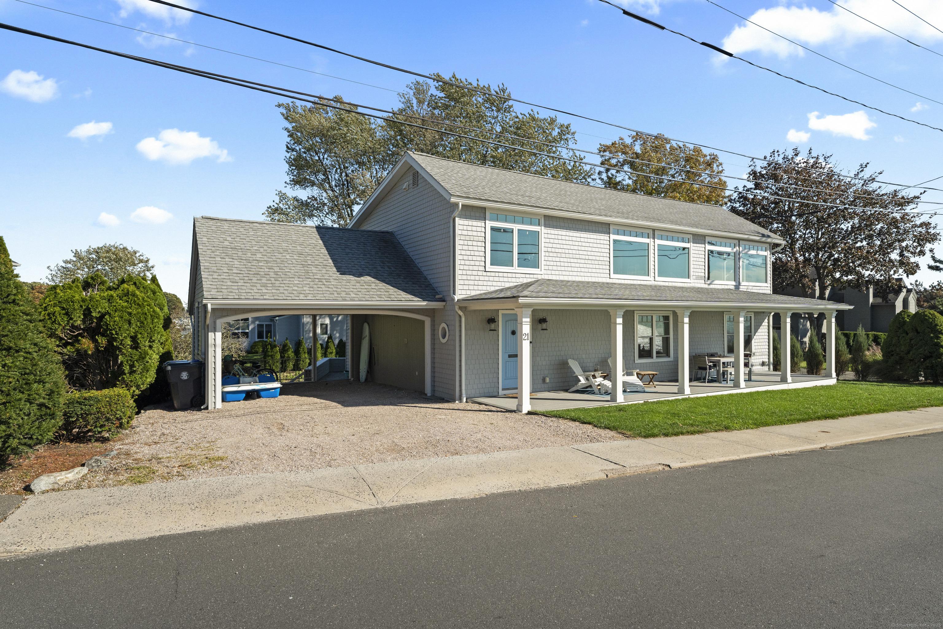 Harbor St, Branford, CT 06405