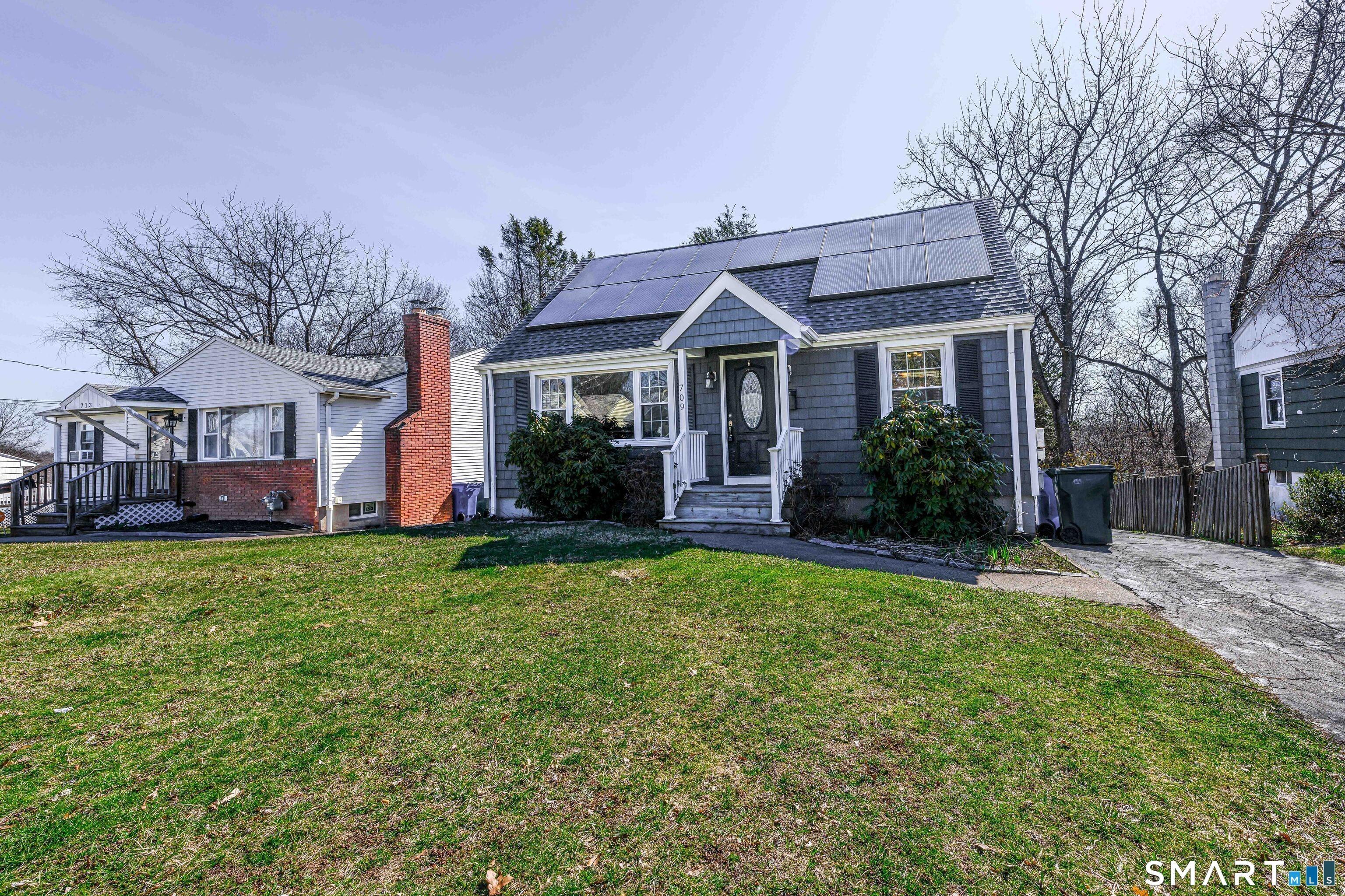 Pine Rock Ave, Hamden, CT 06514