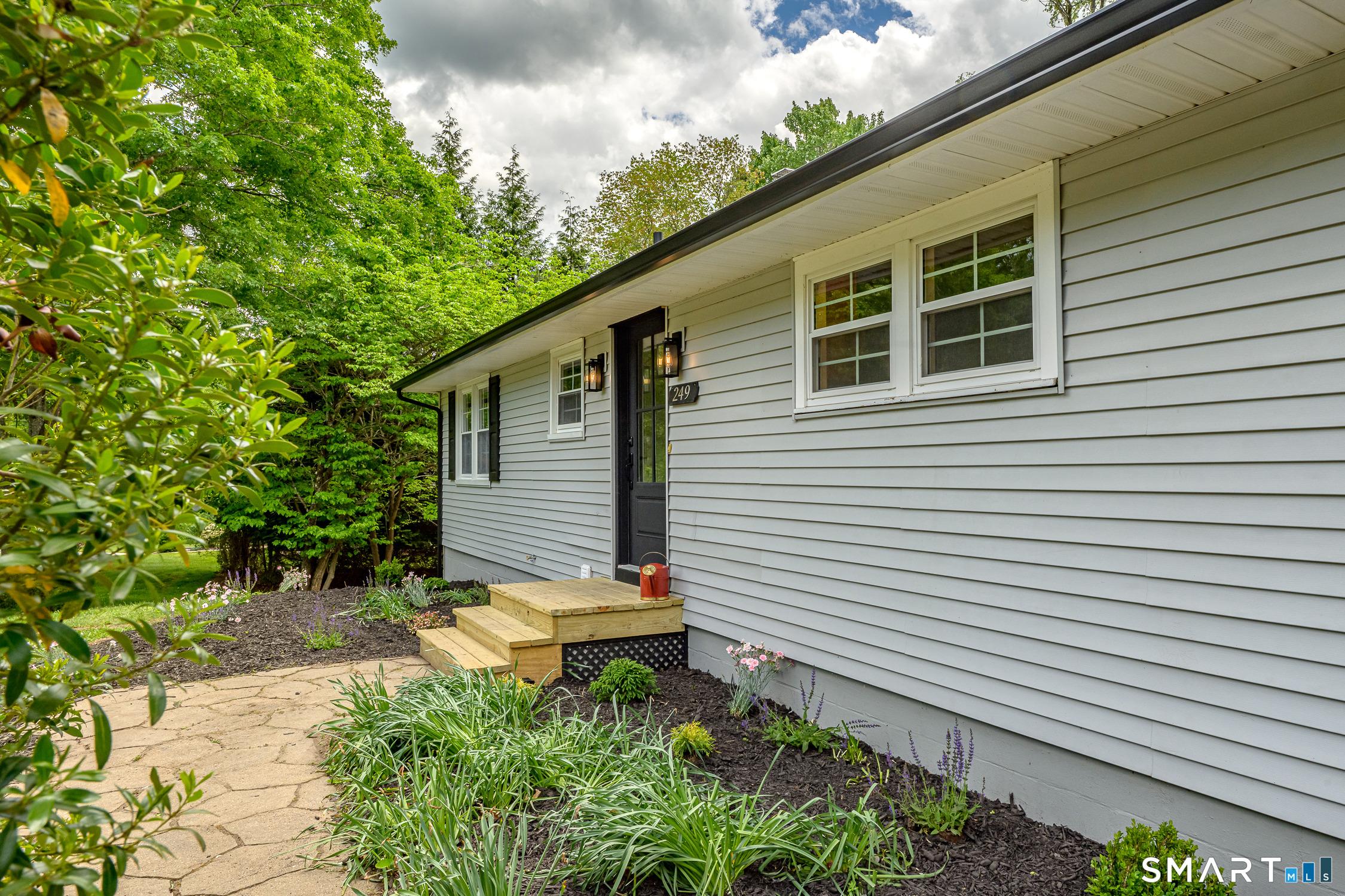 Pond Hill Rd, Moosup, CT 06354